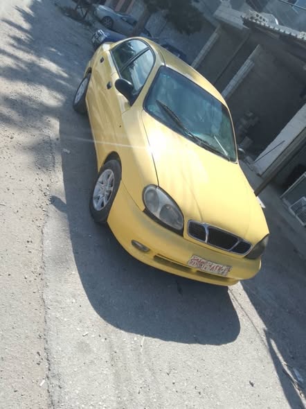 دايو لانوس 2002 - صورة 1