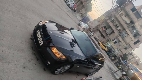 بي إم دبليو 320 2010 - صورة 1