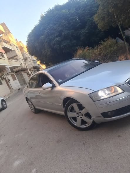 أودي A8 2007 - صورة 2
