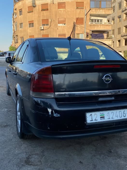 اوبل فكترا 2003