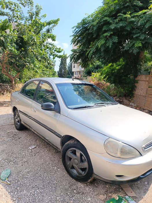 كيا ريو 2002