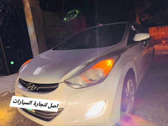 هيونداي افانتي 2012 - صورة 1