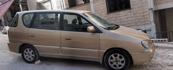 كيا كارينز 2001 - صورة 3