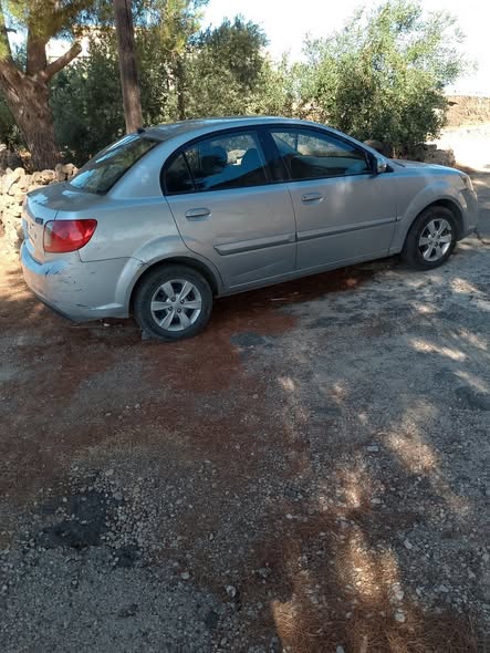 كيا ريو 2011 - صورة 1