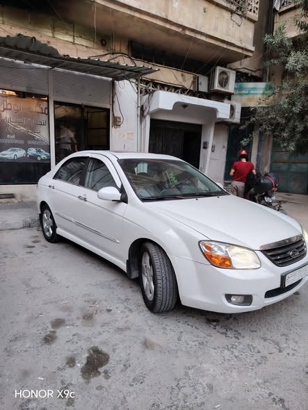 كيا سيراتو 2008 - صورة 5