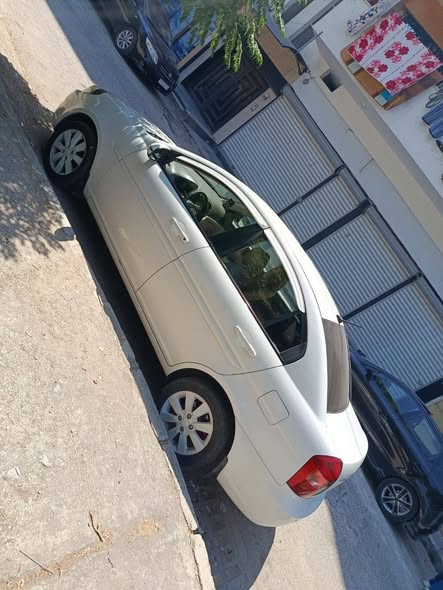 هونداي اكسنت 2011 - صورة 3