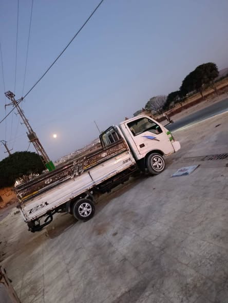 كيا K2700 2002 - صورة 4