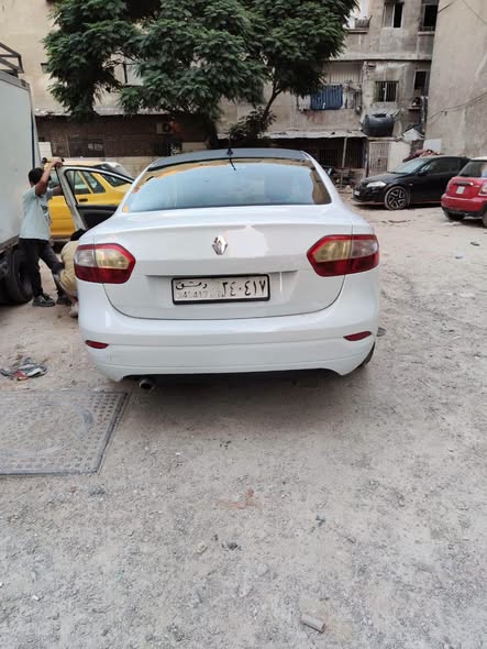 رينو فلوانس 2010 - صورة 2