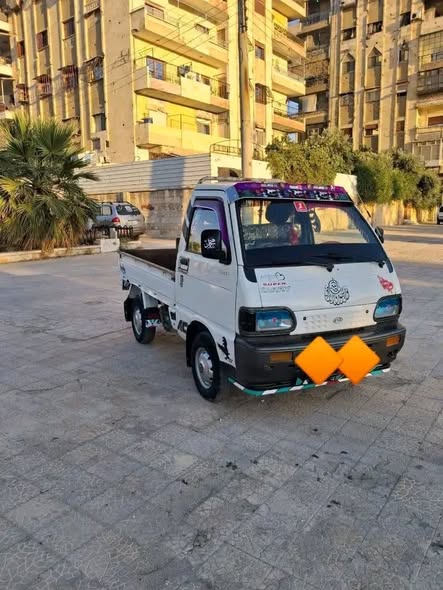 سوزوكي آسيا 1995 - صورة 2
