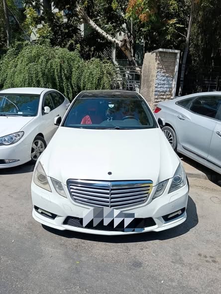 مرسيدس E300 2011 - صورة 1