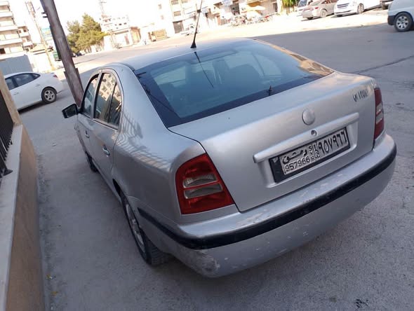 سكودا أوكتافيا 2003 - صورة 3