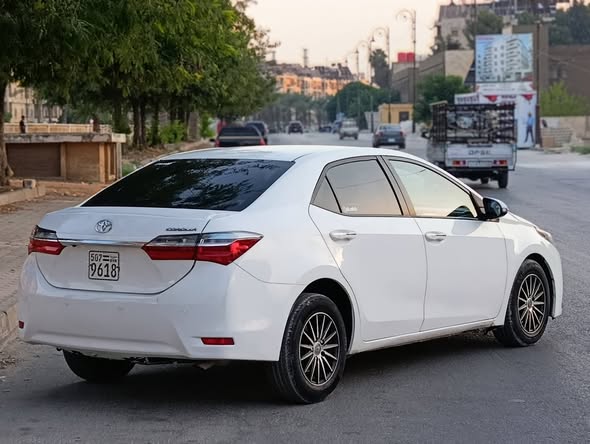 تويوتا كورولا 2018 - صورة 2