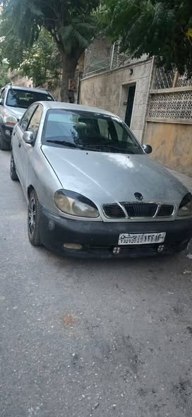 دايو لانوس 2001 - صورة 1