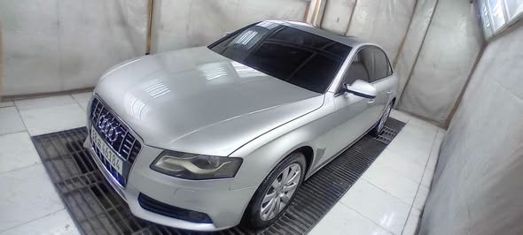 اودي A4 2011 - صورة 4