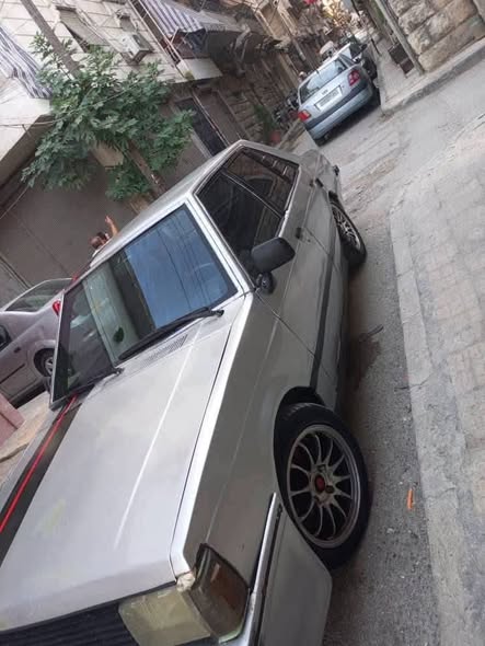 ميتسوبيشي لانسر 1983 - صورة 3