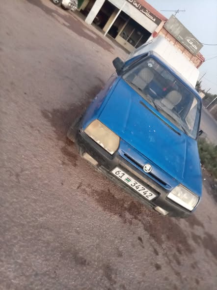 سكودا Pickup 1994 - صورة 1