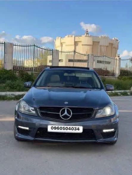 مرسيدس C350 2011 - صورة 1