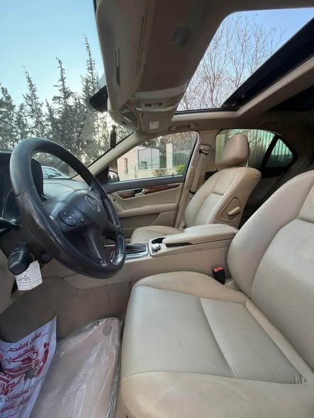مرسيدس C350 2011 - صورة 4