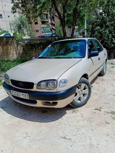 تويوتا كورولا 2002 - صورة 2