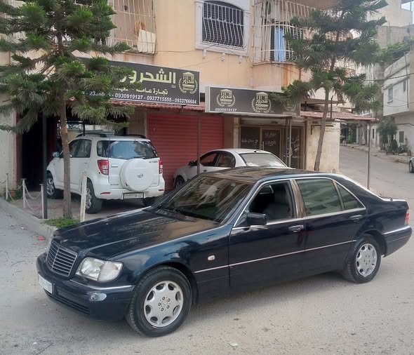 مرسيدس 320 1993