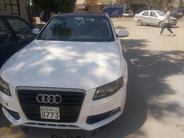 أودي A4 2011 - صورة 1
