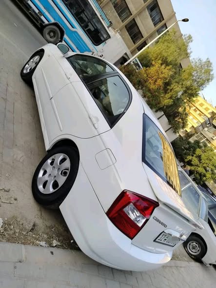 كيا سيراتو 2005 - صورة 5