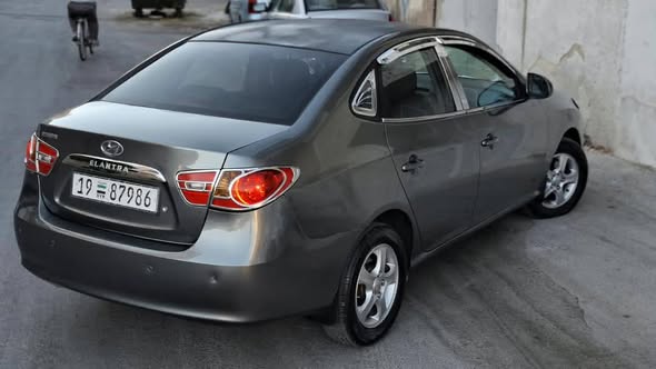 هونداي افانتي 2009 - صورة 3