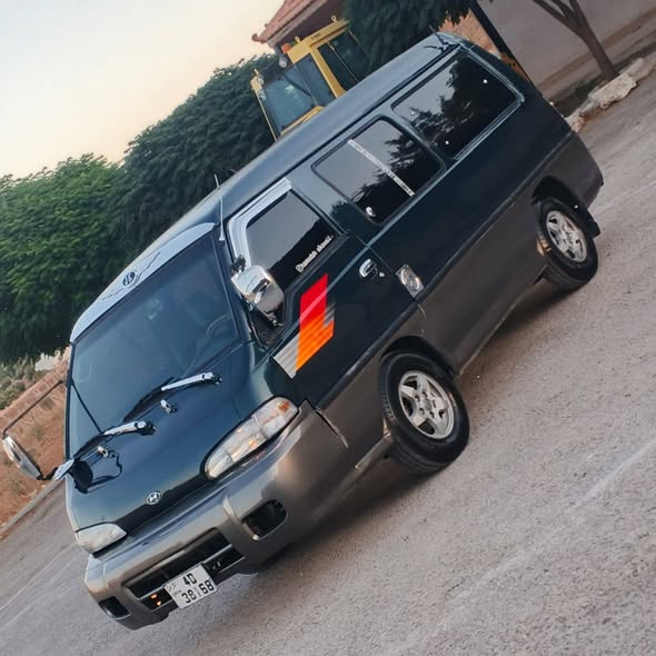 هونداي H100 2001 - صورة 1