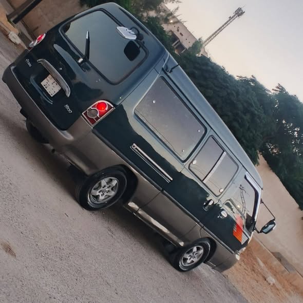 هونداي H100 2001 - صورة 3
