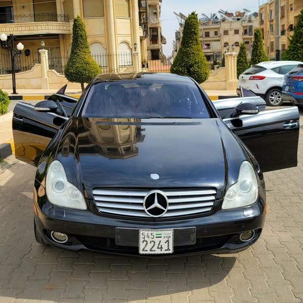 مرسيدس CLS 500 2006 - صورة 1