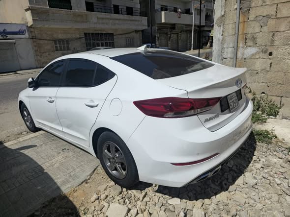 هونداي افانتي 2016 - صورة 4
