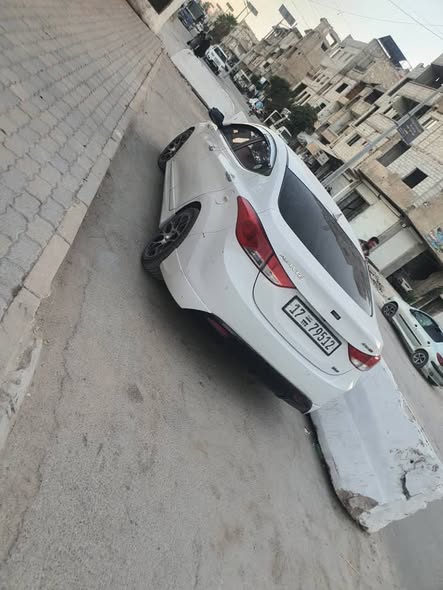 هونداي النترا 2012 - صورة 5
