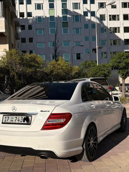 مرسيدس C300 2014 - صورة 2