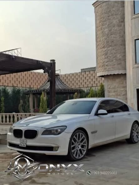 بي إم دبليو 750Li 2011 - صورة 1