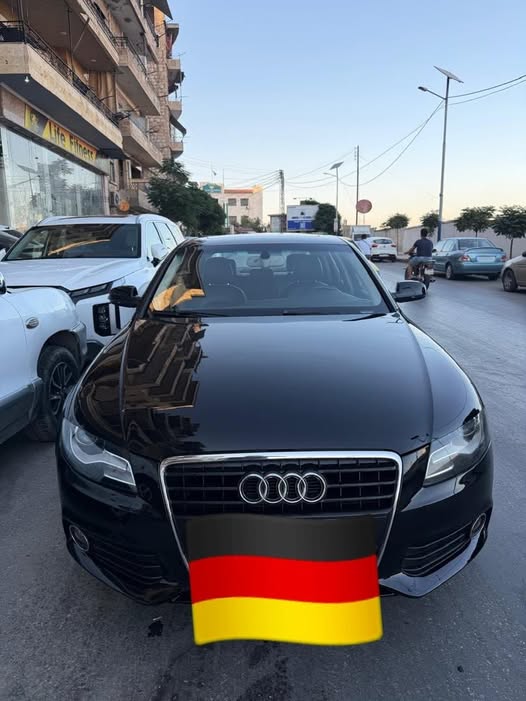 أودي A4 2012