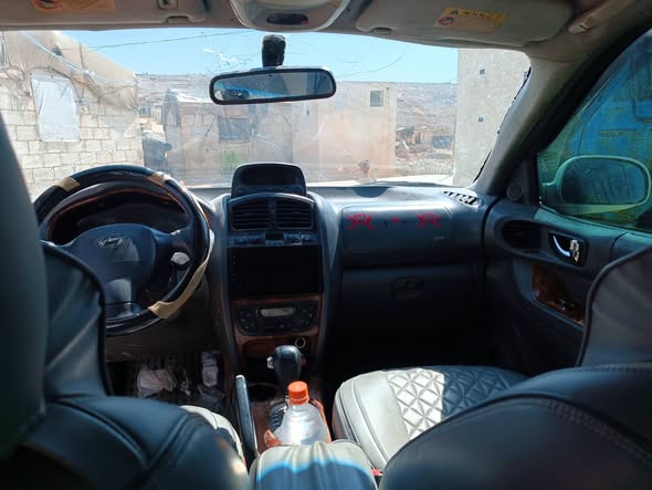 هيونداي سانتافي 2002 - صورة 4