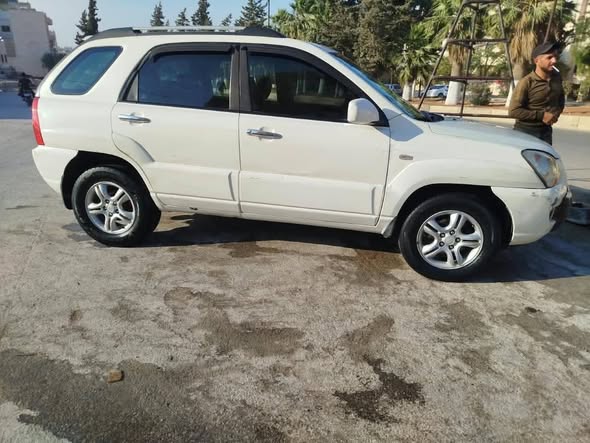 كيا سبورتاج 2007 - صورة 1