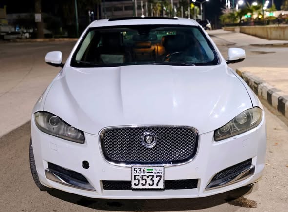 جاكوار XF 2013 - صورة 1