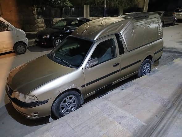 فولكسفاغن سافيرو 2005 - صورة 1