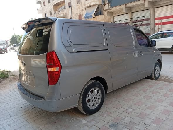 هيونداي H-1 2011 - صورة 4