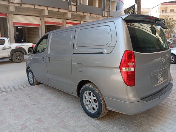 هيونداي H-1 2011 - صورة 5