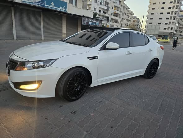 كيا اوبتيما 2012 - صورة 1