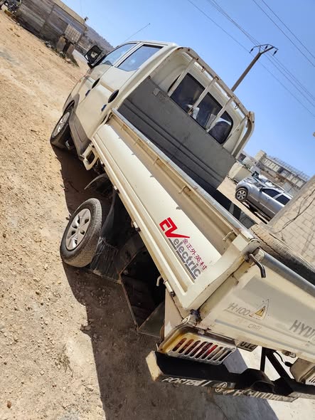 هيونداي اتش 100 2010 - صورة 2