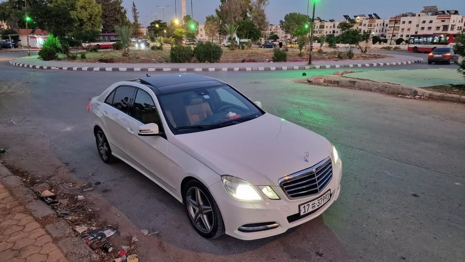 مرسيدس E300 2013