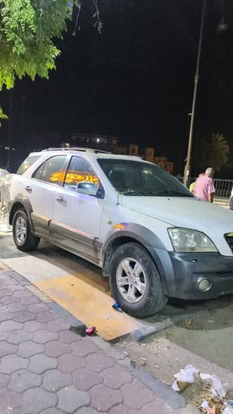 كيا سيرنتو 2005 - صورة 1