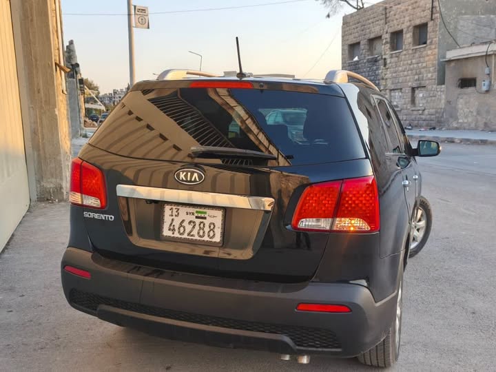 كيا سورينتو 2013
