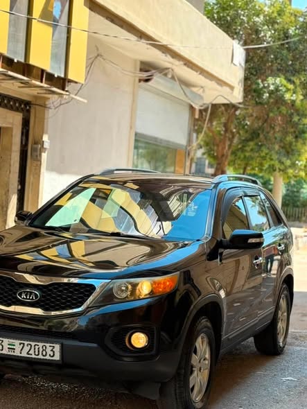 كيا سيرنتو 2011 - صورة 4
