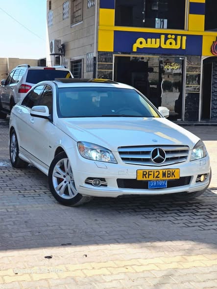 مرسيدس سي 220 2009 - صورة 1