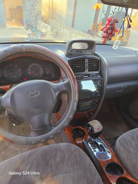 هيونداي سنتافي 2003 - صورة 5