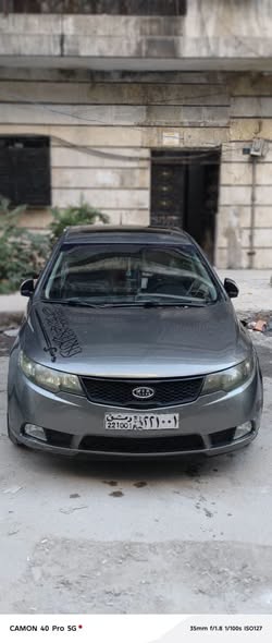 كيا فورتي 2011 - صورة 1